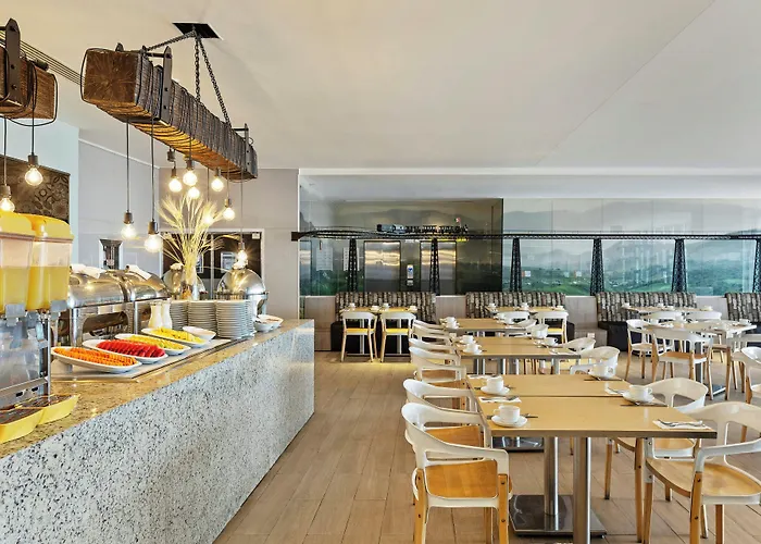Fiesta Express Ciudad De Forum Buenavista 酒店 4*